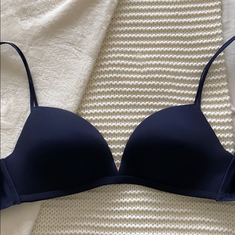 VS Navy Wireless T-shirt Bra